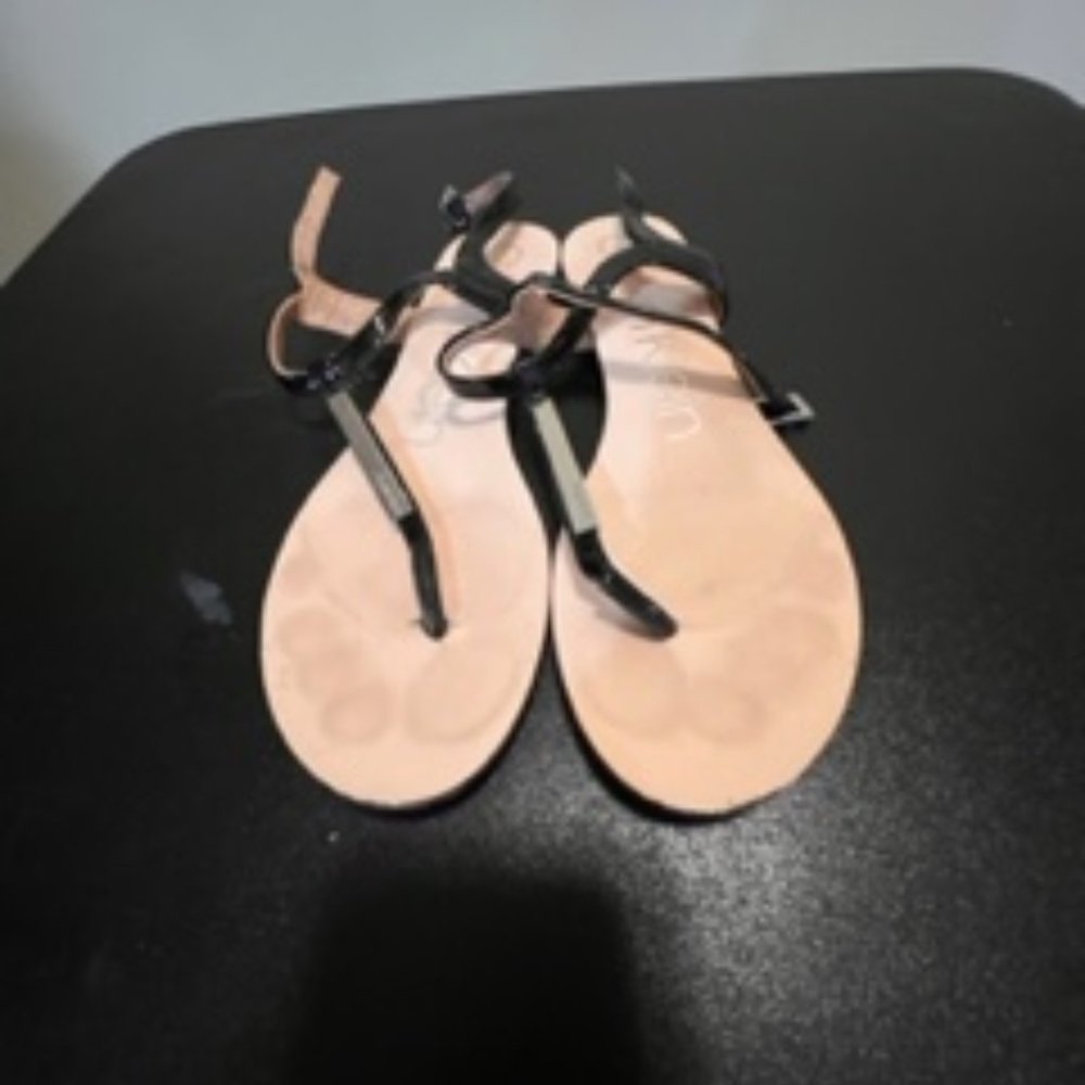 Calvin Klein size 9 black sandal